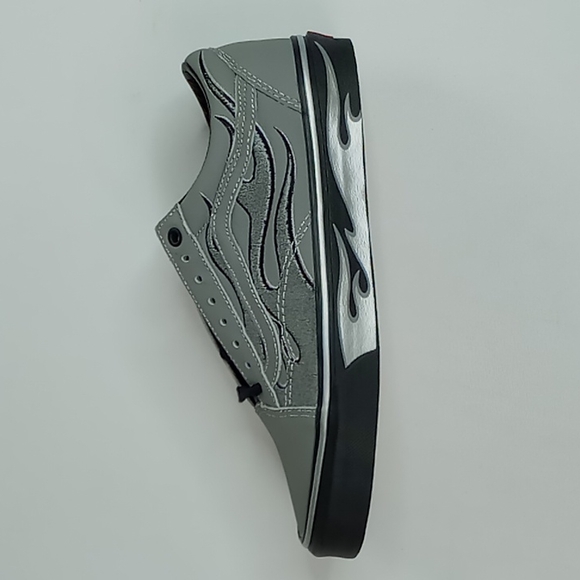 Vans x A$AP Rocky Worldwide Silver Flame Old Skool NWOT  Men's 8.5 Women's 10 - Picture 2 of 13